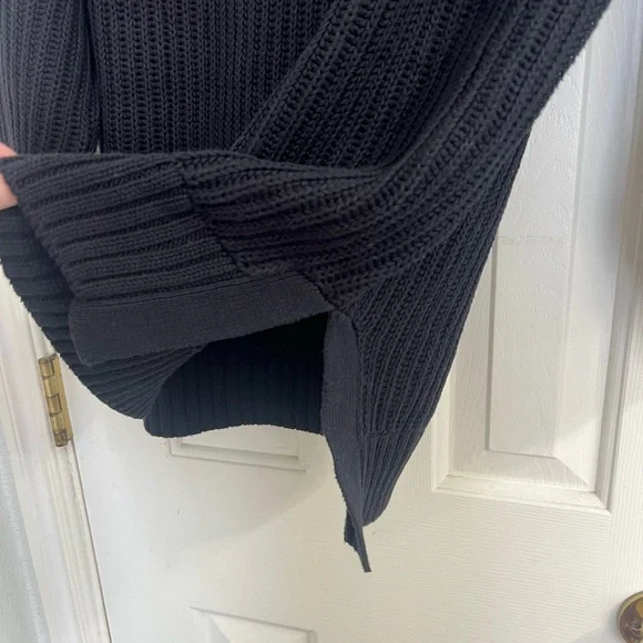 Able Rose Relaxed Sweater Tunic-S, Black - Picture 5 of 6